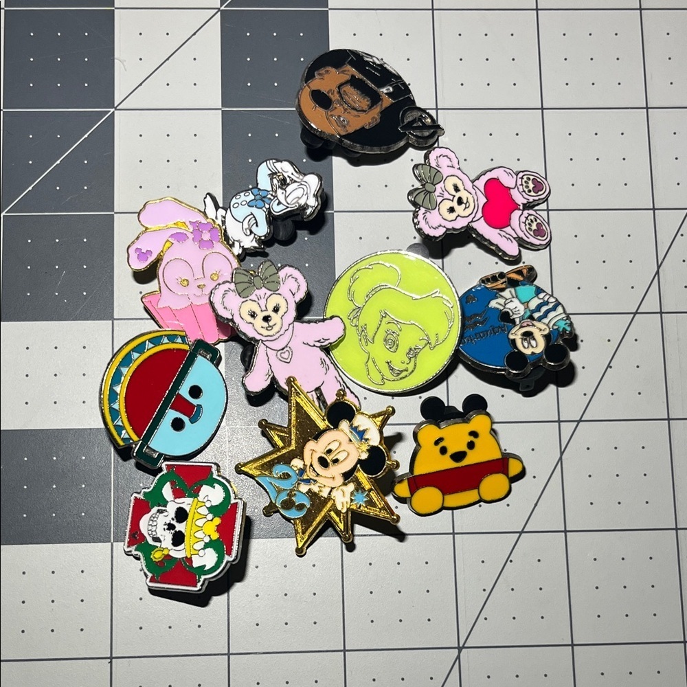 Disney Kids Accessories Pin Set of 11- Multi-Color